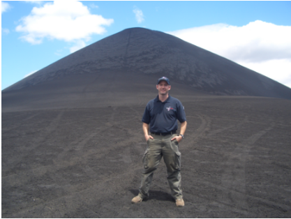 Desplegado como marine, y ahora como paramédico de Global Rescue
