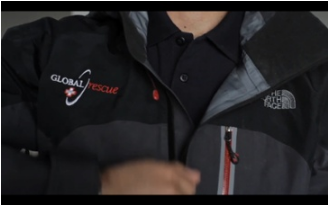 Global Rescue desplegado después de que un miembro cayera entre el tren y el andén